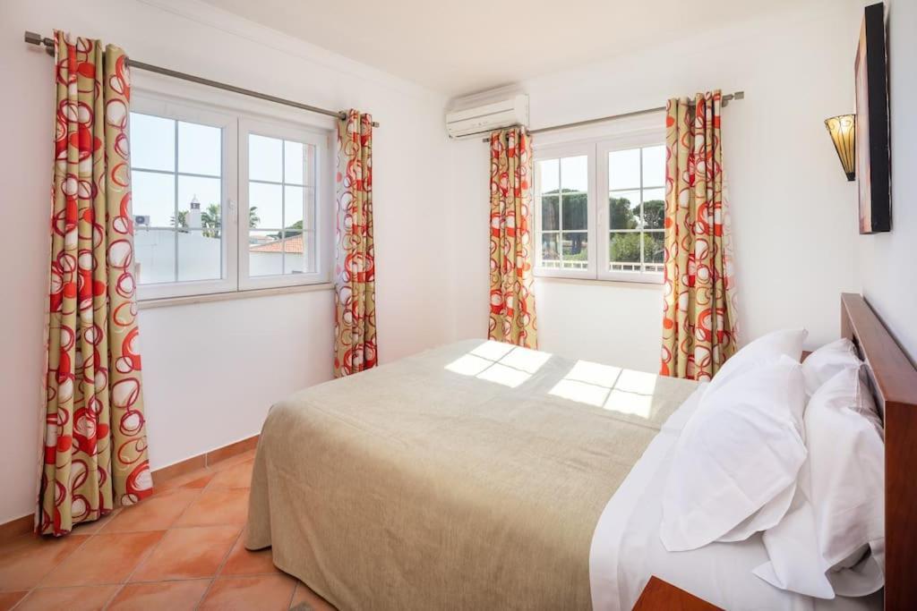 4 Bedrooom Private Ribeiro Ii With Pool, Garden, Wi-fi