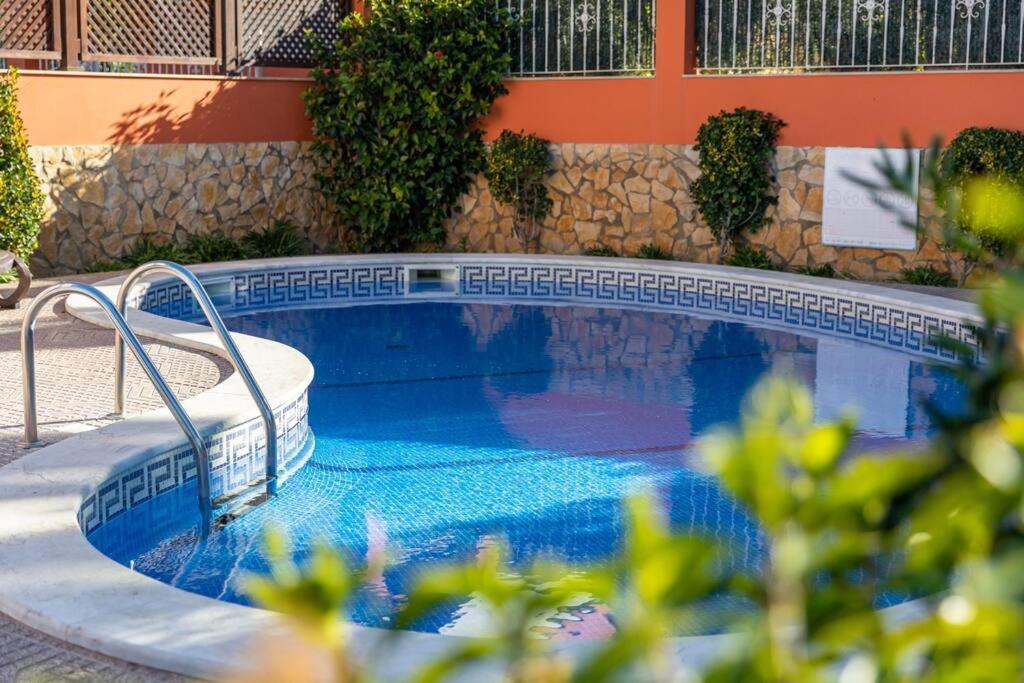Villa 4 Bedrooom Private Ribeiro Ii With Pool, Garden, Wi-fi