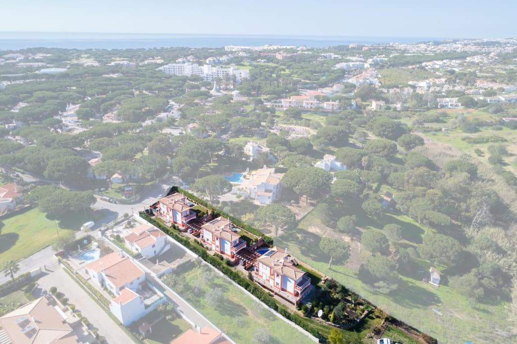 4 Bedrooom Private Ribeiro Ii With Pool, Garden, Wi-fi Villa Albufeira