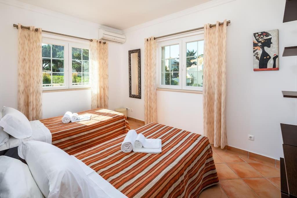 4 Bedrooom Private Ribeiro Ii With Pool, Garden, Wi-fi